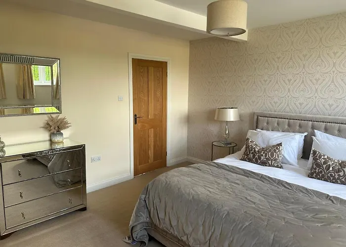 Grove * Scalby (North Yorkshire)